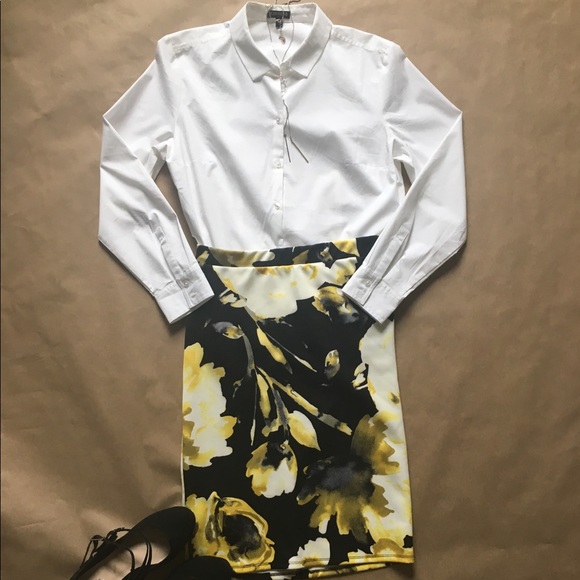 Sold🌻Yellow Floral Pencil Skirt Size Large - Picture 3 of 3